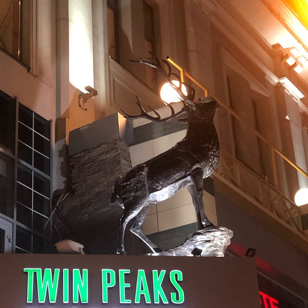 รูปภาพถ่ายที่ Twin Peaks โดย Olga P. เมื่อ 5/22/2019