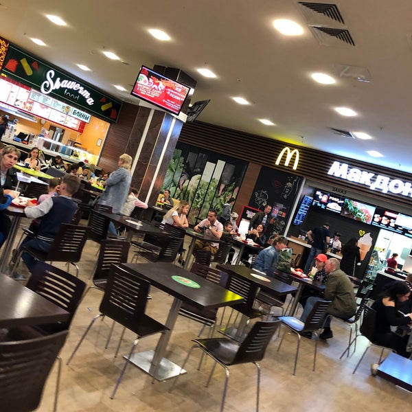 Рио фудкорт курган. Рио дмитровка фудкорт. Тц рио фудкорт. Тц рио фудкорт. Фудкорт рио архангельск.