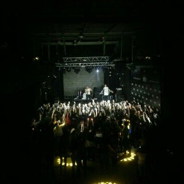 Концерт холл 7 апреля. Milo concert hall. Концерт холл 7 апреля. Концерт холл 7 апреля. Концертная площадка в туле концерт холл.