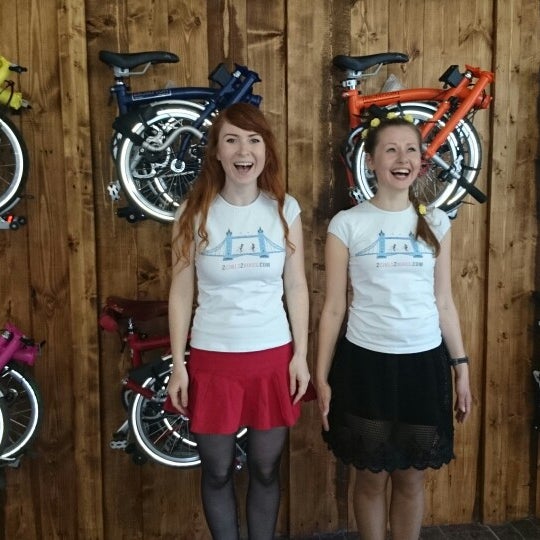Foto tirada no(a) BRO&#39;bike Shop por Brompton Bike em 6/17/2014