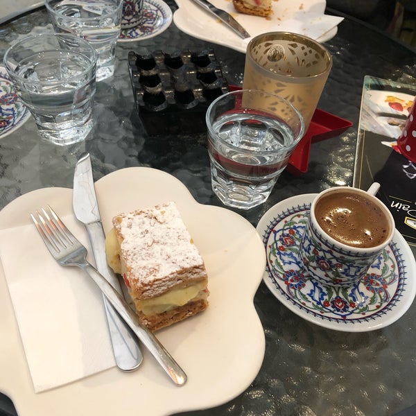 Foto scattata a Petit Pain Patisserie da Ferdi M. il 11/26/2018