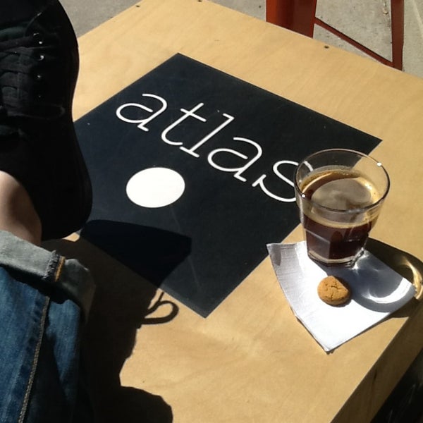4/22/2014에 Atlas Espresso Bar님이 Atlas Espresso Bar에서 찍은 사진