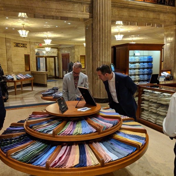 brooks brothers tower city