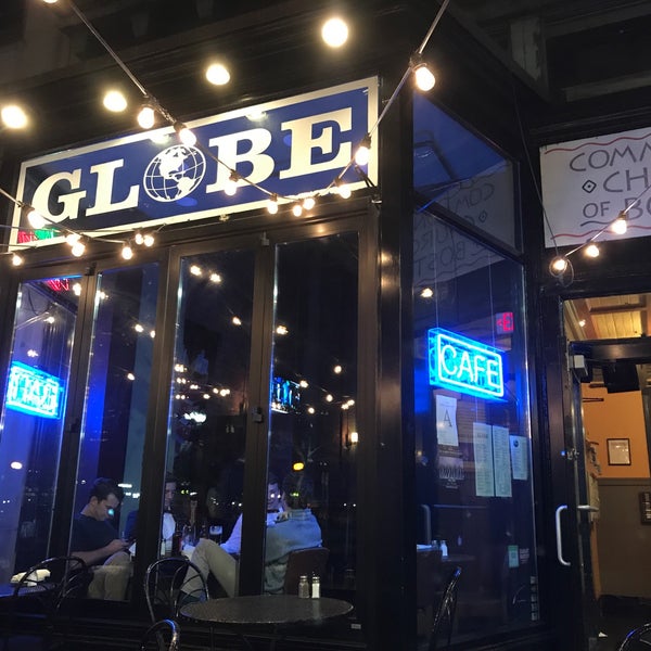 Photo taken at Globe Bar &amp; Cafe by Eric N. on 11/3/2017