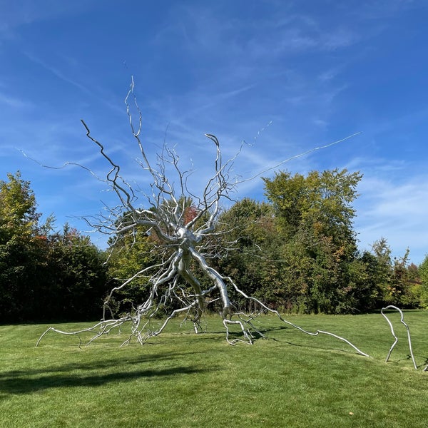 Photo taken at Frederik Meijer Gardens &amp; Sculpture Park by Eric N. on 9/30/2021