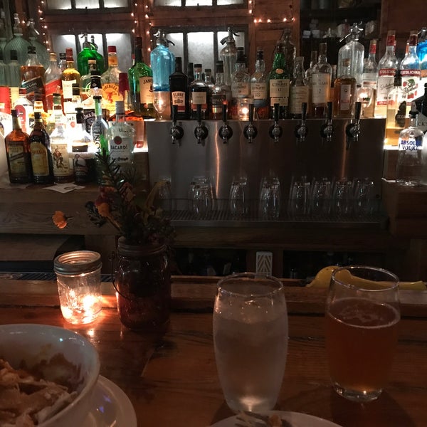 8/20/2017にEric N.がTwo Door Tavernで撮った写真