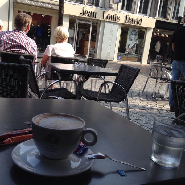 L'Eau Tarie Bar in Le Havre