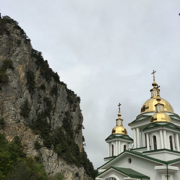 Храм в нижней ореанде
