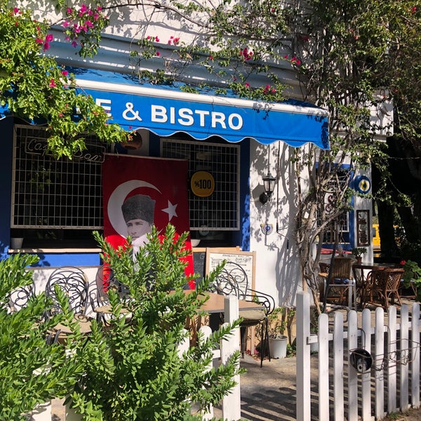 6/8/2021 tarihinde Nur A.ziyaretçi tarafından Bilbo Cafe &amp; Bistro'de çekilen fotoğraf