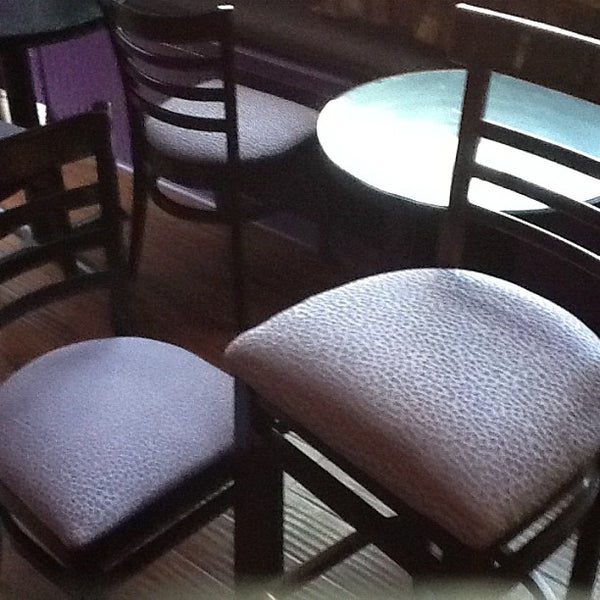 10/3/2012にParadiseがParadise Bar &amp; Restaurantで撮った写真