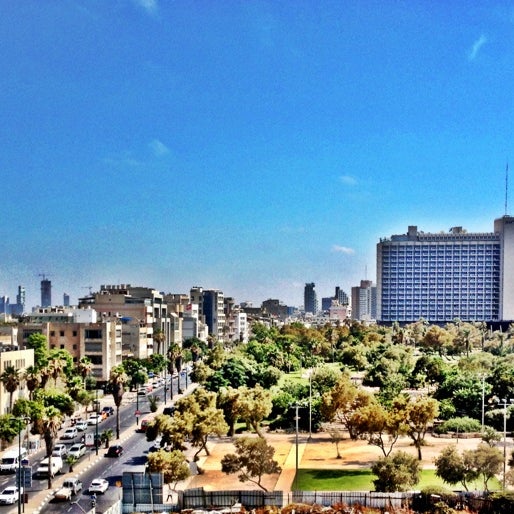 Снимок сделан в Alexander Tel Aviv Hotel пользователем Aleksey C. 6/24/2013
