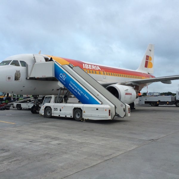 Авиабилеты в берлин. Москва-нью-йорк авиабилеты. Самолет санкт петербург мадрид. Москва каракас авиабилеты. Перелёт из москвы в нью-йорк.