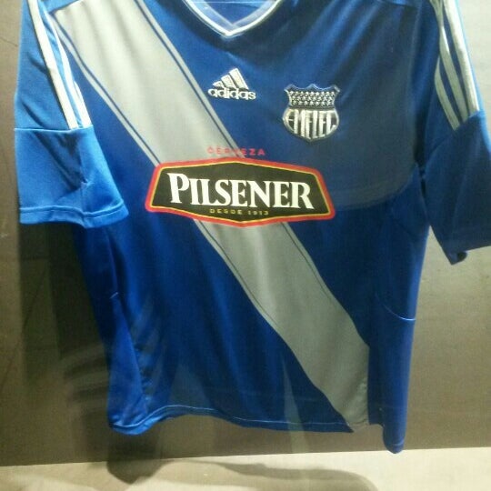 ropa adidas guayaquil