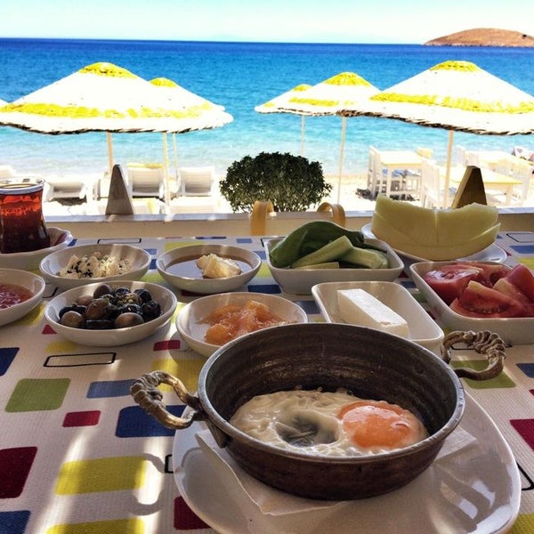 Foto diambil di Sarıhoş Restaurant oleh Sarıhoş Restaurant pada 8/23/2014