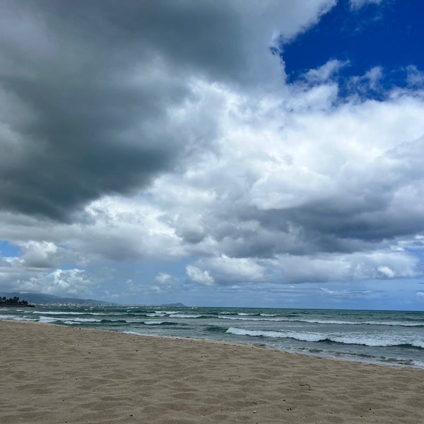 Oneula Beach Park ("Hau Bush") Beach in Ewa Beach