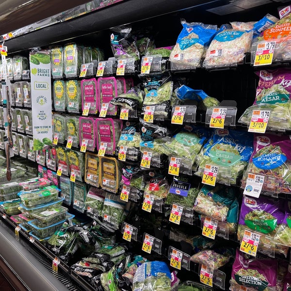 Super Stop & Shop Supermarket in Nanuet