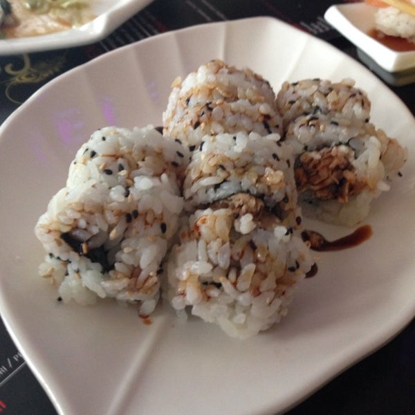 Снимок сделан в Sushi 189 пользователем Ismar M. 6/5/2014