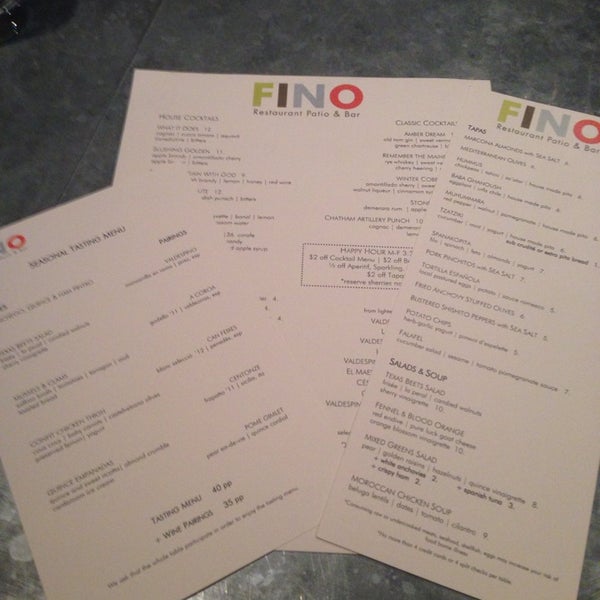 Foto tomada en FINO Restaurant Patio &amp; Bar  por Tanya J. el 1/25/2014