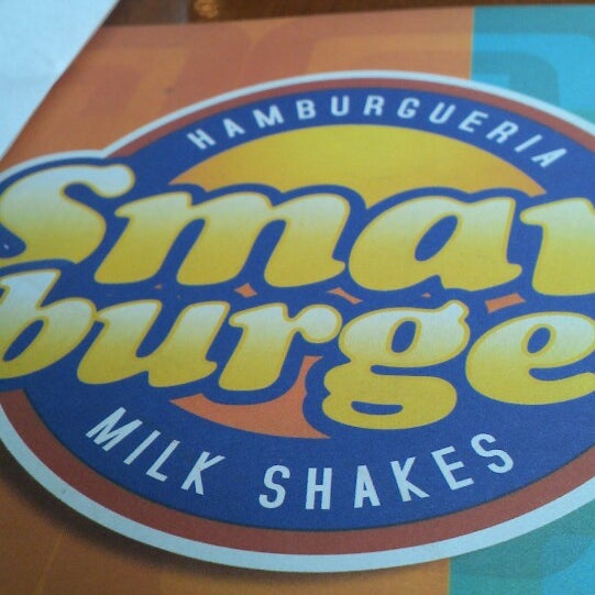 Photo taken at Smart Burger by Rafael A. on 4/19/2013