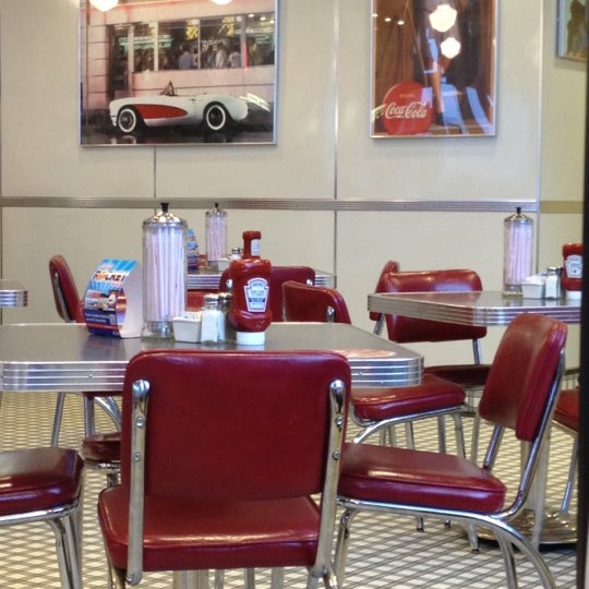 Johnny Rockets - 7 tips from 470 visitors