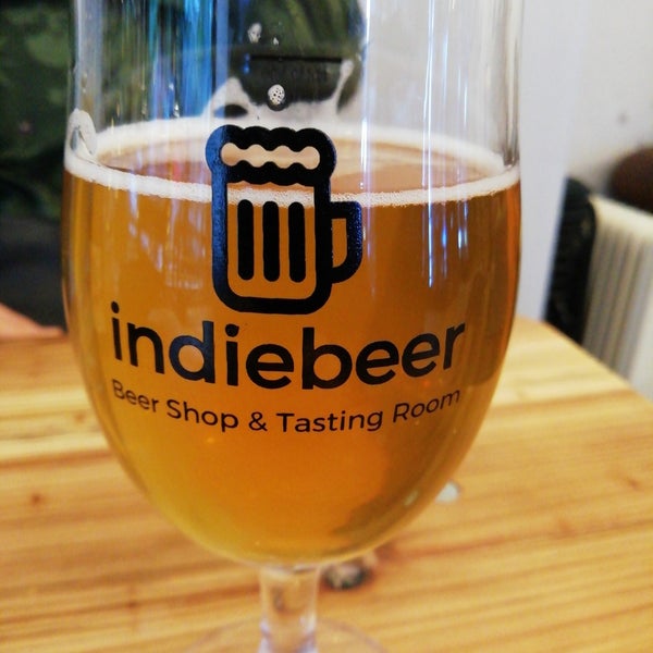 Photo taken at Indiebeer by Paul W. on 5/11/2019