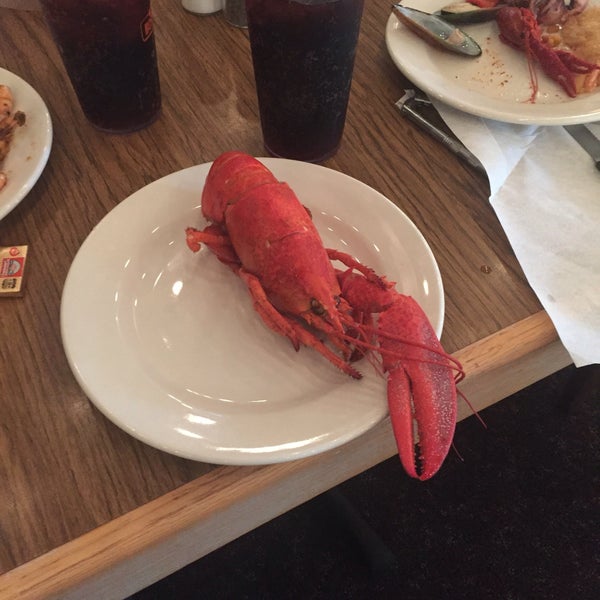Foto tirada no(a) Boston Lobster Feast por Göktuğ K. em 6/24/2016