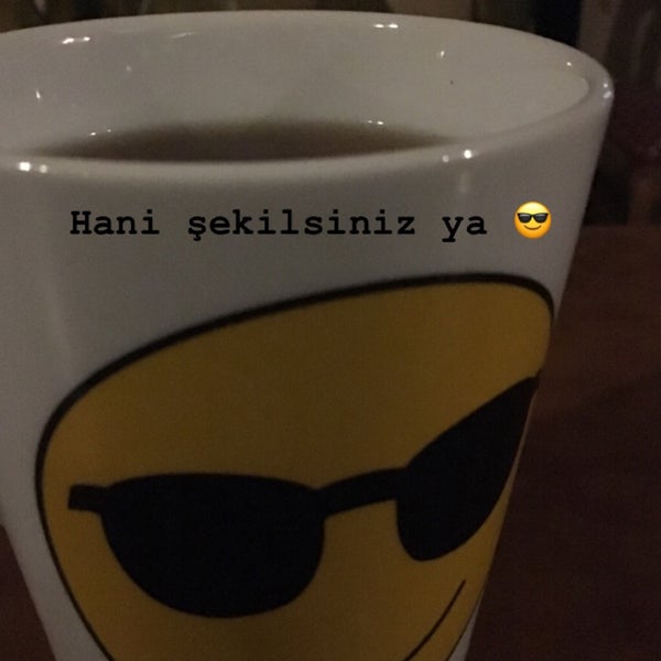Das Foto wurde bei Beyoğlu Cafe von Ahmet A. am 1/23/2019 aufgenommen