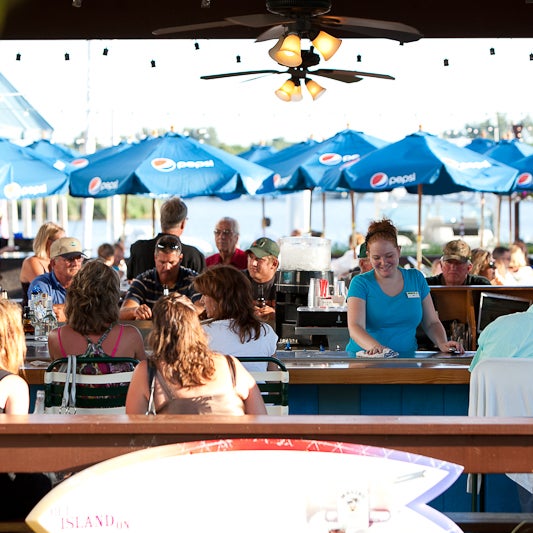 รูปภาพถ่ายที่ Jack&#39;s Waterfront Bistro + Bar โดย Jack&#39;s Waterfront Bistro + Bar เมื่อ 4/25/2014