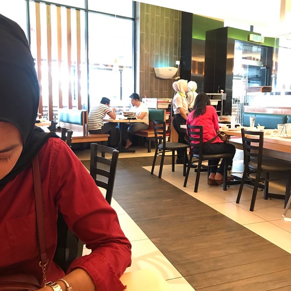 Johnny S Restaurant Aman Central