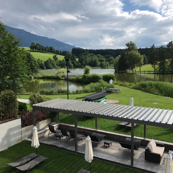 Das Foto wurde bei Ritzenhof Hotel und Spa am See von ٦٦٦ am 7/15/2017 aufgenommen