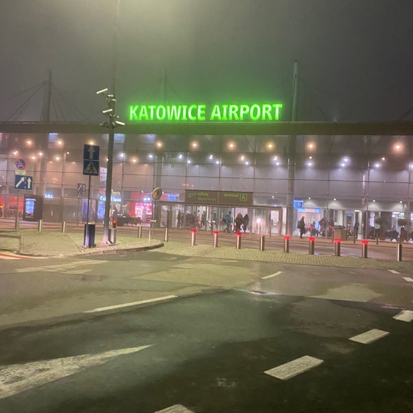 Foto tirada no(a) Katowice Airport (KTW) por Kateryna🐝 em 4/16/2023