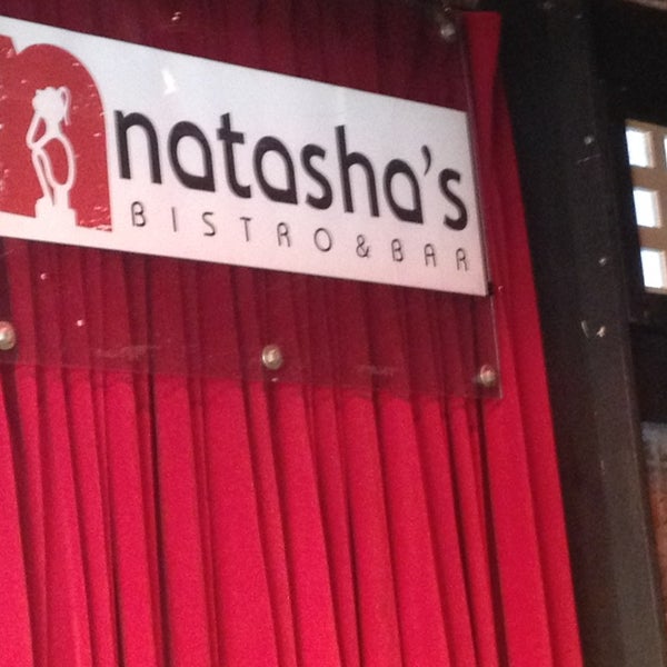3/23/2014 tarihinde ᴡ M.ziyaretçi tarafından Natasha&#39;s Bistro &amp; Bar'de çekilen fotoğraf