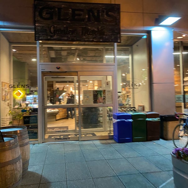 3/6/2020にCesar C.がGlen&#39;s Garden Marketで撮った写真