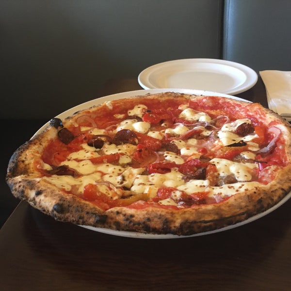 Photo taken at Pupatella Neapolitan Pizza by Cesar C. on 11/6/2016