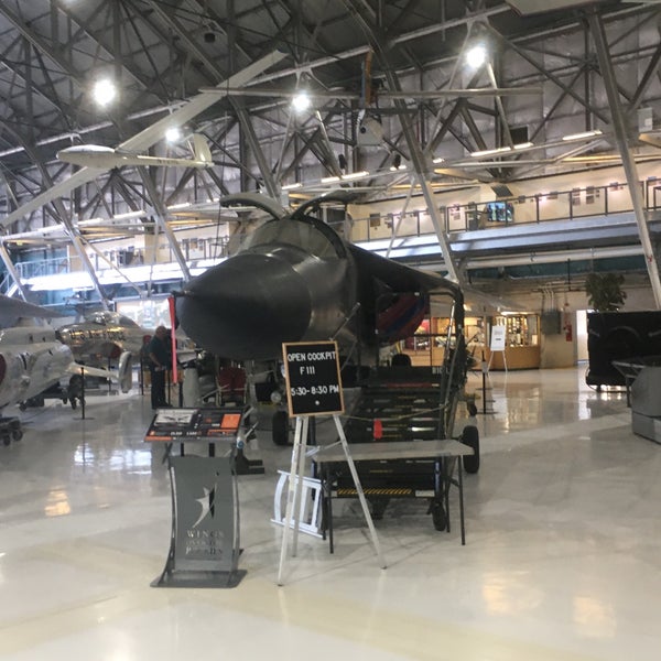 Foto scattata a Wings Over the Rockies Air &amp; Space Museum da Graham C. il 10/5/2019