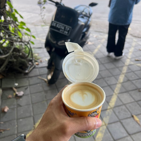 Foto tirada no(a) Hungry Bird Coffee por Abdullah S. em 1/7/2023
