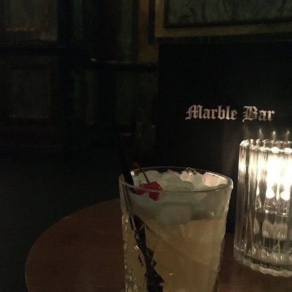 9/27/2016にmellie melがMarble Barで撮った写真