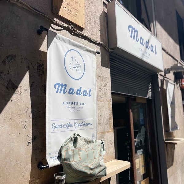 Foto scattata a Madal Cafe - Espresso &amp; Brew Bar da Don Bacon🥓 il 5/21/2022