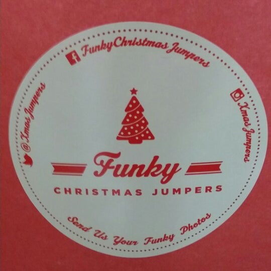 รูปภาพถ่ายที่ Funky Christmas Jumpers โดย Roland K. เมื่อ 12/13/2013