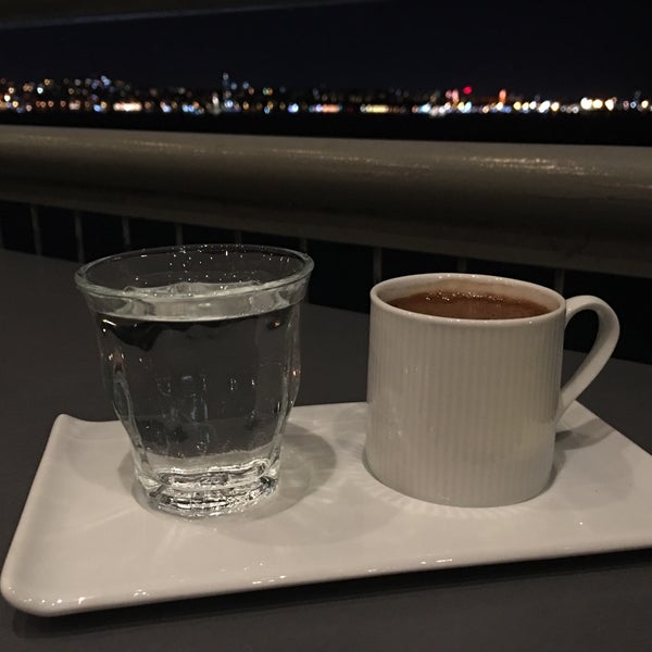 Снимок сделан в Restoran İstanbul Modern пользователем TC Şahin A. 8/26/2017