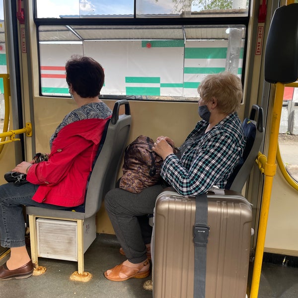 Маршрут трамвая 38 в москве с остановками. Трамвай 11 маршрут москва. Трамвай 038. Остановки 38 трамвая москва. Москва трамвай 12 маршрут на карте.