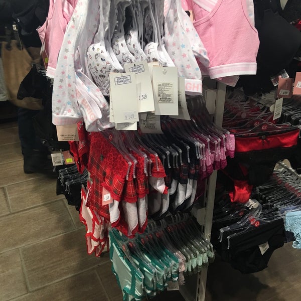 отдать вещи тверь. ненужные вещи тверь 61-49-49 компания. отдать вещи на благотворительность с вывозом. кофта gloria jeans детская fun all day. ненужные вещи отдам даром.