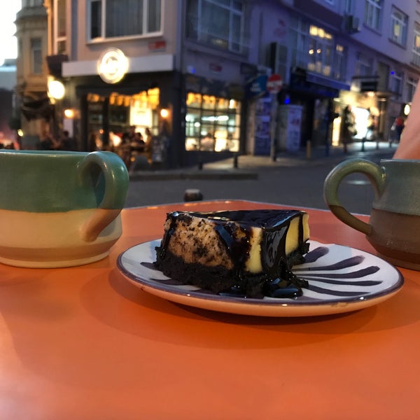 Photo taken at Kropka Coffee&amp;Bakery by Timuçin I. on 7/3/2018