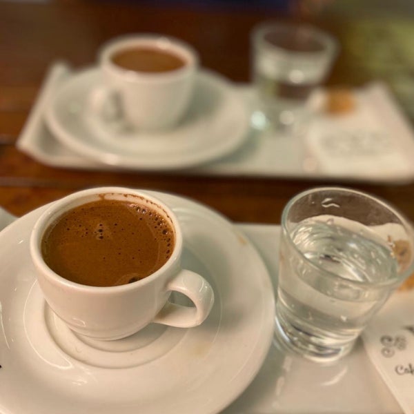 Foto diambil di Vogue Cafe &amp; Restaurant oleh Melekşen K. pada 9/17/2020