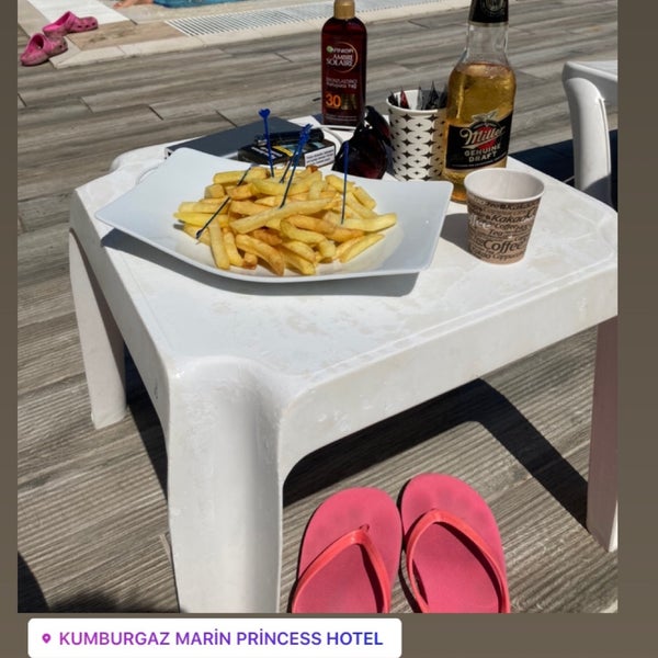 รูปภาพถ่ายที่ Kumburgaz Marin Princess Hotel โดย Melekşen K. เมื่อ 8/23/2020