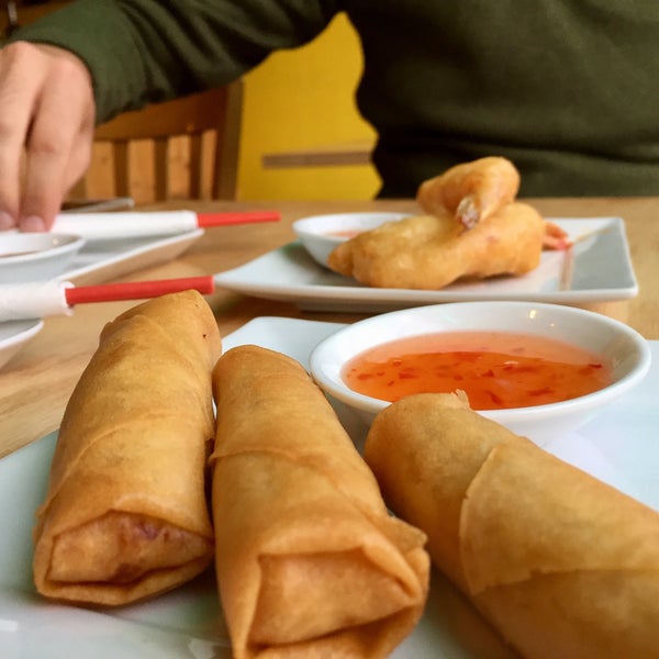 Etoile Rouge Chinese Restaurant In Rosemont La Petite Patrie