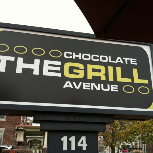 Photo taken at The Chocolate Avenue Grill by Alista L. on 10/27/2012