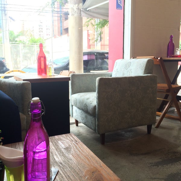 7/17/2015にAndressa F.がAlice Caféで撮った写真