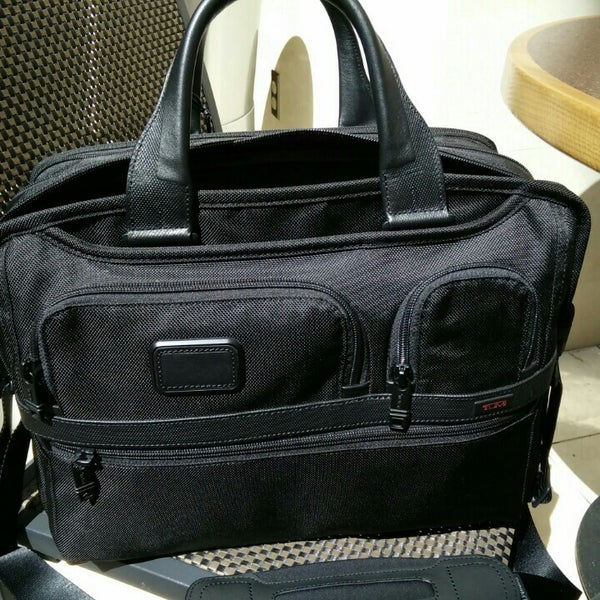 tumi montgomery mall