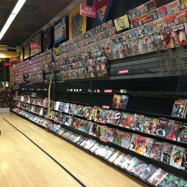 Midtown Comics Theater District 200 W 40th St